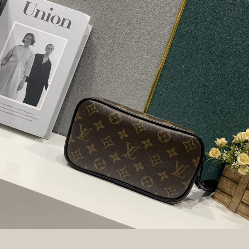 LV Clutch Bags